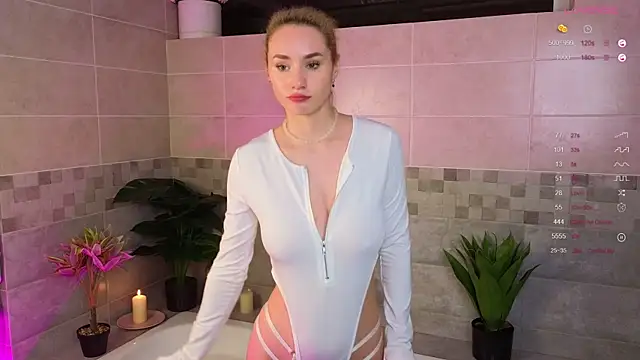 too sexxxy online show from 4, 2, 2025