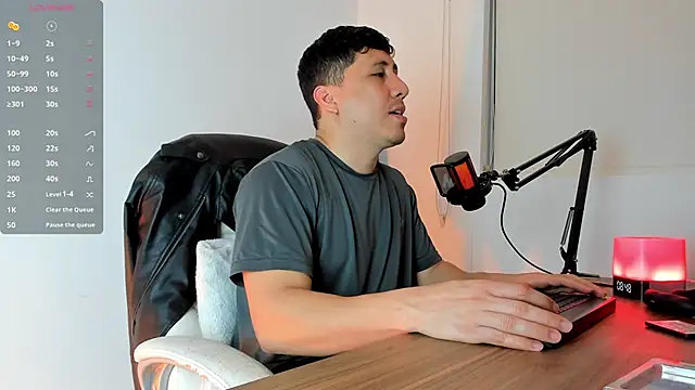 Snapshot of Fraannco chatting on 6, 3, 2025 Fraannco online show from 6, 3, 2025