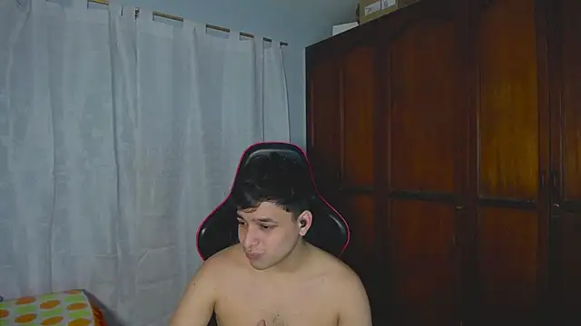 Snapshot of xxxcocorood chatting on 10, 11, 2025 xxxcocorood online show from 10, 11, 2025