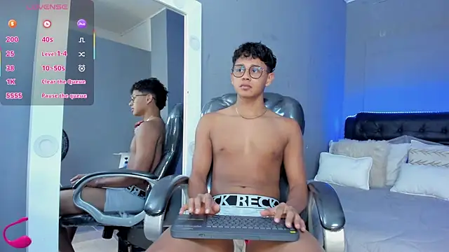 Snapshot of Dawn16_ chatting on 3, 11, 2025 Dawn16 online show from 3, 11, 2025