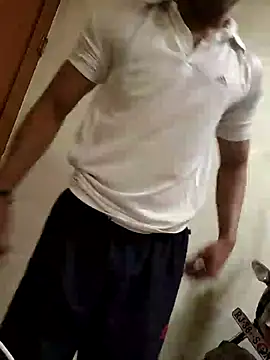 hot hunk boy online show from 18, 1, 2025