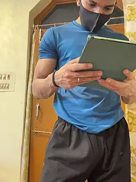 hot hunk boy online show from 1, 3, 2025