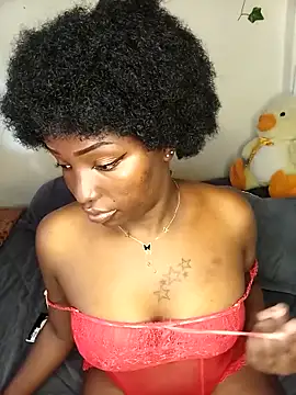 Snapshot of Vprettieeer chatting on 26, 2, 2025 Vprettieeer online show from 26, 2, 2025