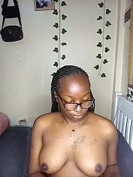 Snapshot of Vprettieeer chatting on 5, 3, 2025 Vprettieeer online show from 5, 3, 2025