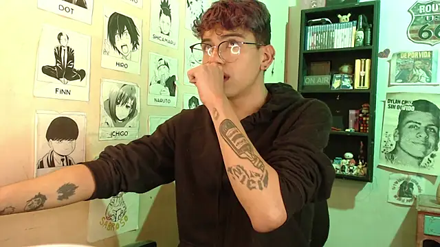 Snapshot of Mickey_Magic chatting on 16, 2, 2025 Mickey Magic online show from 16, 2, 2025