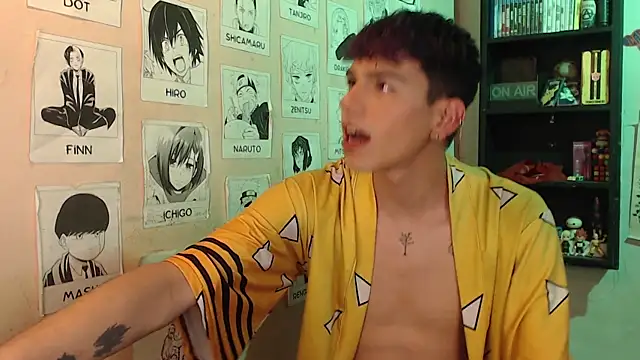 Snapshot of Mickey_Magic chatting on 18, 2, 2025 Mickey Magic online show from 18, 2, 2025