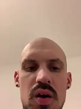 AssHunter4k online show from 26, 2, 2025