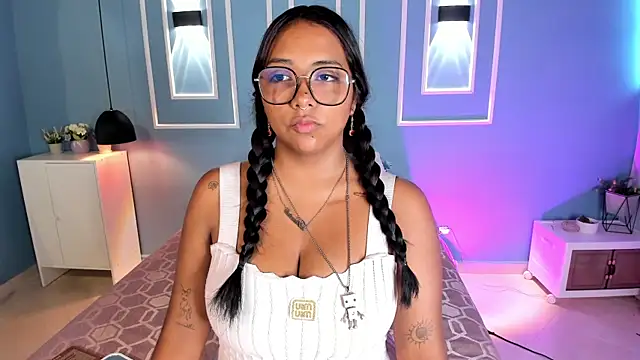 Snapshot of isabella_zc chatting on 27, 5, 2026 isabella zc online show from 27, 5, 2026