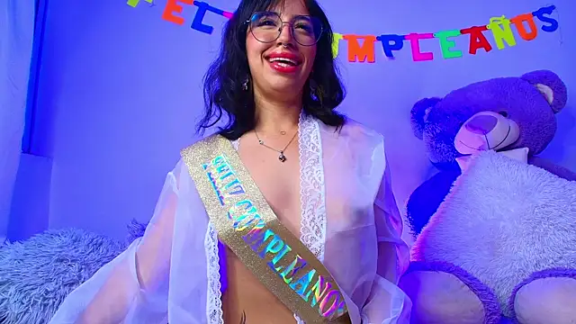 MiaFlamesxxx online show from 24, 11, 2025