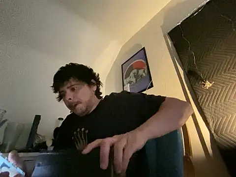 Snapshot of almighty_d chatting on 24, 1, 2025 almighty d online show from 24, 1, 2025