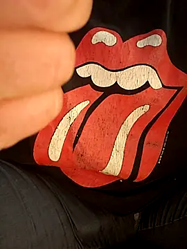 Snapshot of almighty_d chatting on 1, 3, 2025 almighty d online show from 1, 3, 2025