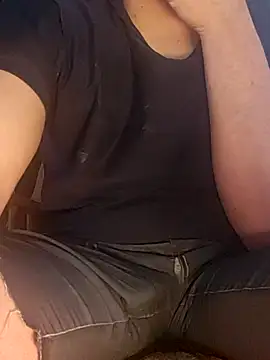 Snapshot of almighty_d chatting on 2, 3, 2025 almighty d online show from 2, 3, 2025