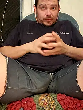 Snapshot of almighty_d chatting on 4, 3, 2025 almighty d online show from 4, 3, 2025