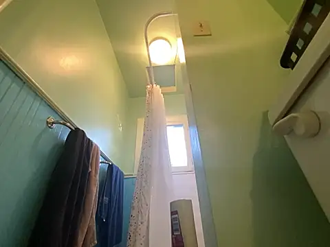 Snapshot of almighty_d chatting on 4, 10, 2025 almighty d online show from 4, 10, 2025