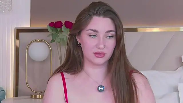 KiraBarlows online show from 25, 5, 2026