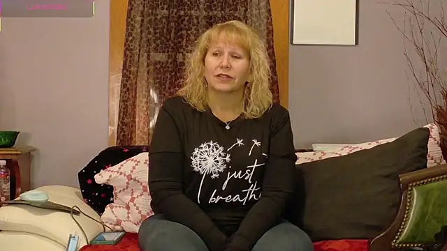 Snapshot of Badgirlpr2 chatting on 1, 2, 2026 Badgirlpr2 online show from 1, 2, 2026