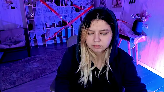 DiaAngell online show from 2, 11, 2025