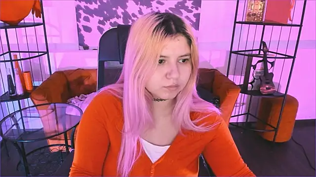 Snapshot of DiaAngell chatting on 9, 2, 2026 DiaAngell online show from 9, 2, 2026