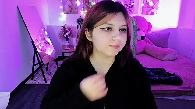 Snapshot of DiaAngell chatting on 15, 4, 2026 DiaAngell online show from 15, 4, 2026