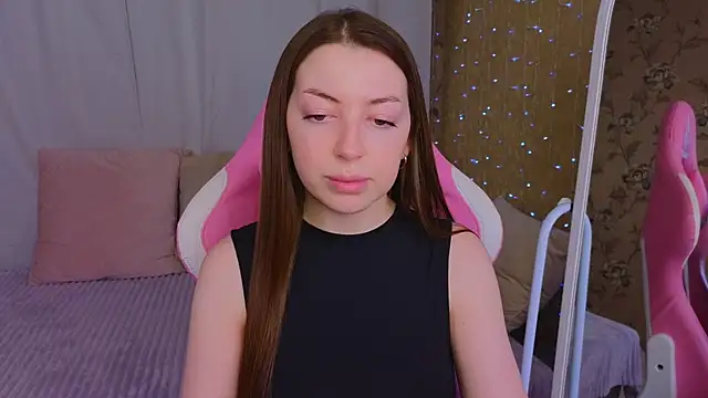 Ann moon   online show from 22, 2, 2025