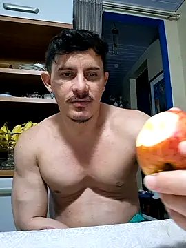 Snapshot of casaputo41 chatting on 7, 2, 2025 casaputo41 online show from 7, 2, 2025