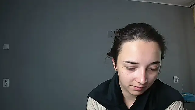 Eva Gloryy online show from 16, 9, 2025