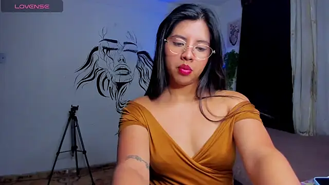Snapshot of byanabrown chatting on 6, 11, 2025 byanabrown online show from 6, 11, 2025