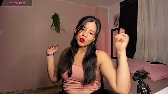 Snapshot of byanabrown chatting on 14, 12, 2025 byanabrown online show from 14, 12, 2025