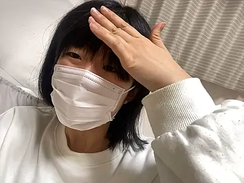 Snapshot of riri_riri_jp chatting on 14, 11, 2025 riri riri jp online show from 14, 11, 2025