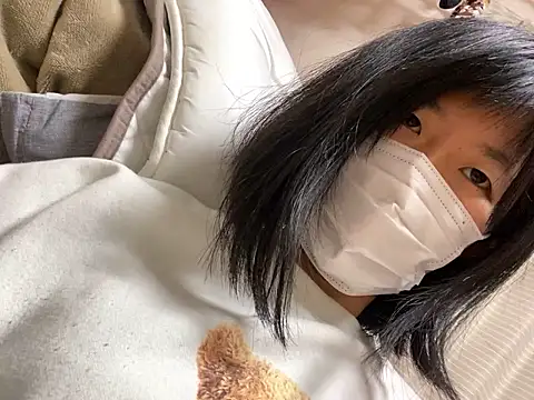 Snapshot of riri_riri_jp chatting on 17, 12, 2025 riri riri jp online show from 17, 12, 2025