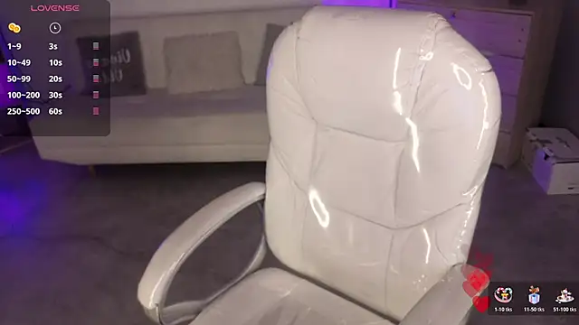 Nicole Foxx  online show from 8, 1, 2026