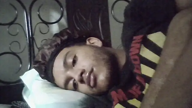 Snapshot of DanteAndKyle chatting on 20, 12, 2025 DanteAndKyle online show from 20, 12, 2025