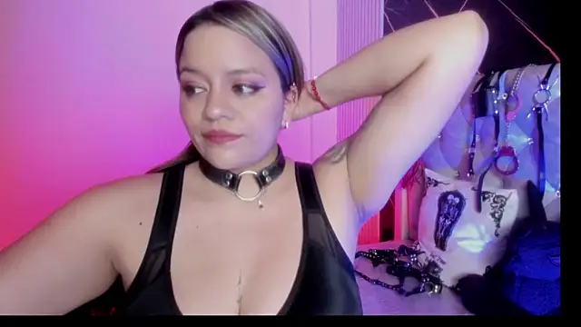 Snapshot of victoria__floyd chatting on 10, 9, 2025 victoria floyd online show from 10, 9, 2025