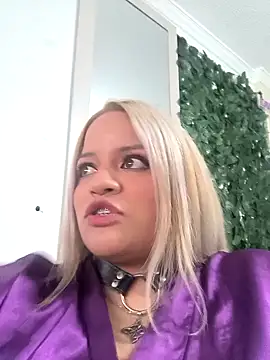 victoria  floyd online show from 20, 11, 2025