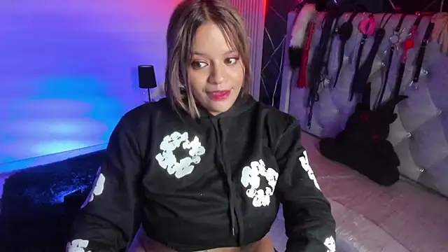 victoria  floyd online show from 22, 12, 2025