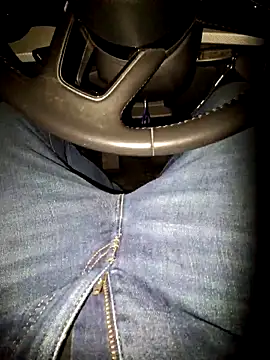 Snapshot of Nzino1983 chatting on 14, 3, 2026 Nzino1983 online show from 14, 3, 2026