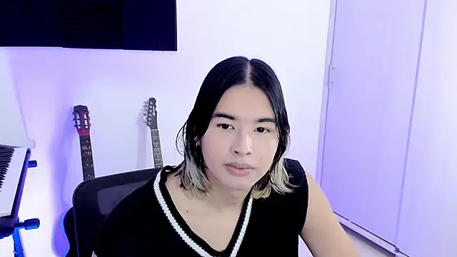 Snapshot of JordiWilld chatting on 18, 10, 2025 JordiWilld online show from 18, 10, 2025