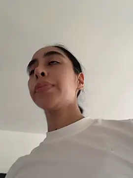 sophierooy22 online show from 6, 7, 2026