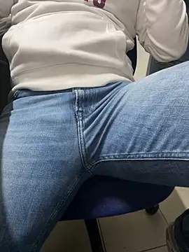 Snapshot of Greeneyes0820 chatting on 27, 2, 2025 Greeneyes0820 online show from 27, 2, 2025