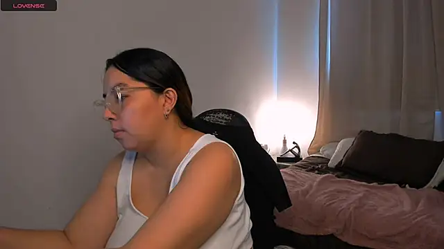 Snapshot of brithany_olson25 chatting on 15, 10, 2025 brithany olson25 online show from 15, 10, 2025