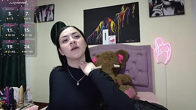 Emmie Hot online show from 20, 4, 2026