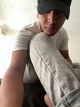 Diegosavage3 online show from 25, 2, 2025