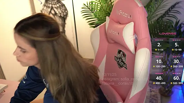 tatiana  cortes18 online show from 13, 11, 2025