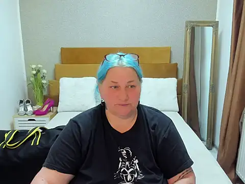 mayamayx online show from 15, 7, 2026