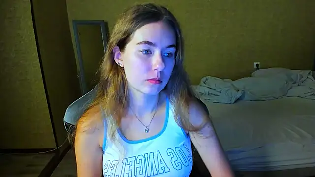 Snapshot of EmilyPaw chatting on 18, 7, 2026 EmilyPaw online show from 18, 7, 2026