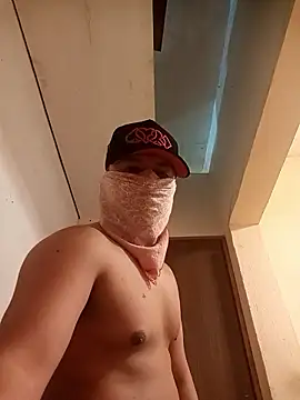 LuisMex1998 online show from 5, 1, 2026