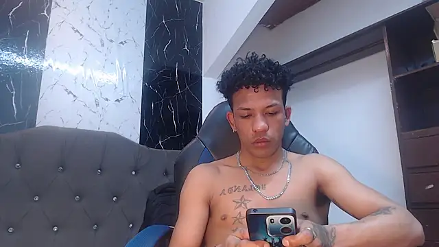 Snapshot of carlos_alber12 chatting on 11, 9, 2025 carlos alber12 online show from 11, 9, 2025