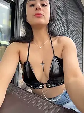 fiorella paris online show from 18, 3, 2026