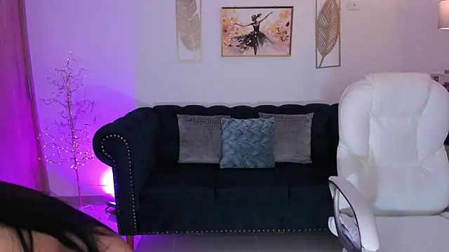 Snapshot of Layla_Breezee chatting on 3, 2, 2026 Layla Breezee online show from 3, 2, 2026