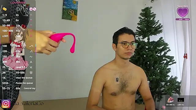 Snapshot of MarioandMia chatting on 7, 11, 2025 MarioandMia online show from 7, 11, 2025